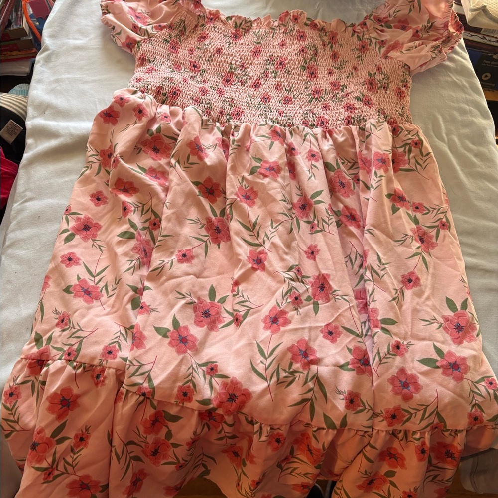 Floral Pink Dress with Ruffled Sleeves